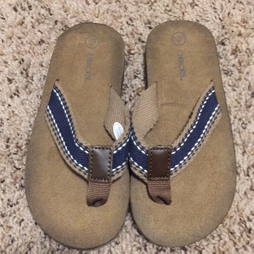 Boys flip flops